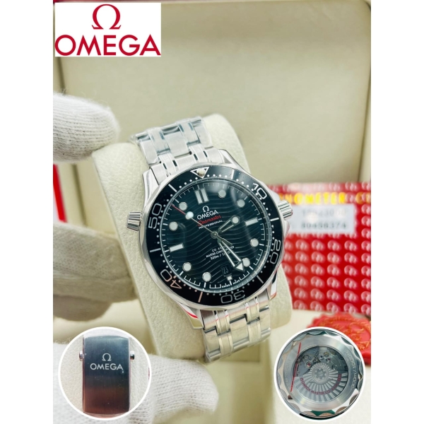 OMEGA Seamaster Diver 300M | Co-Axial Master Chronometer